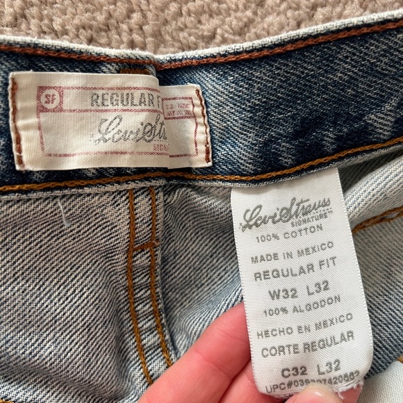 Levi’s Acid Wash Shorts - Picture 3 of 3